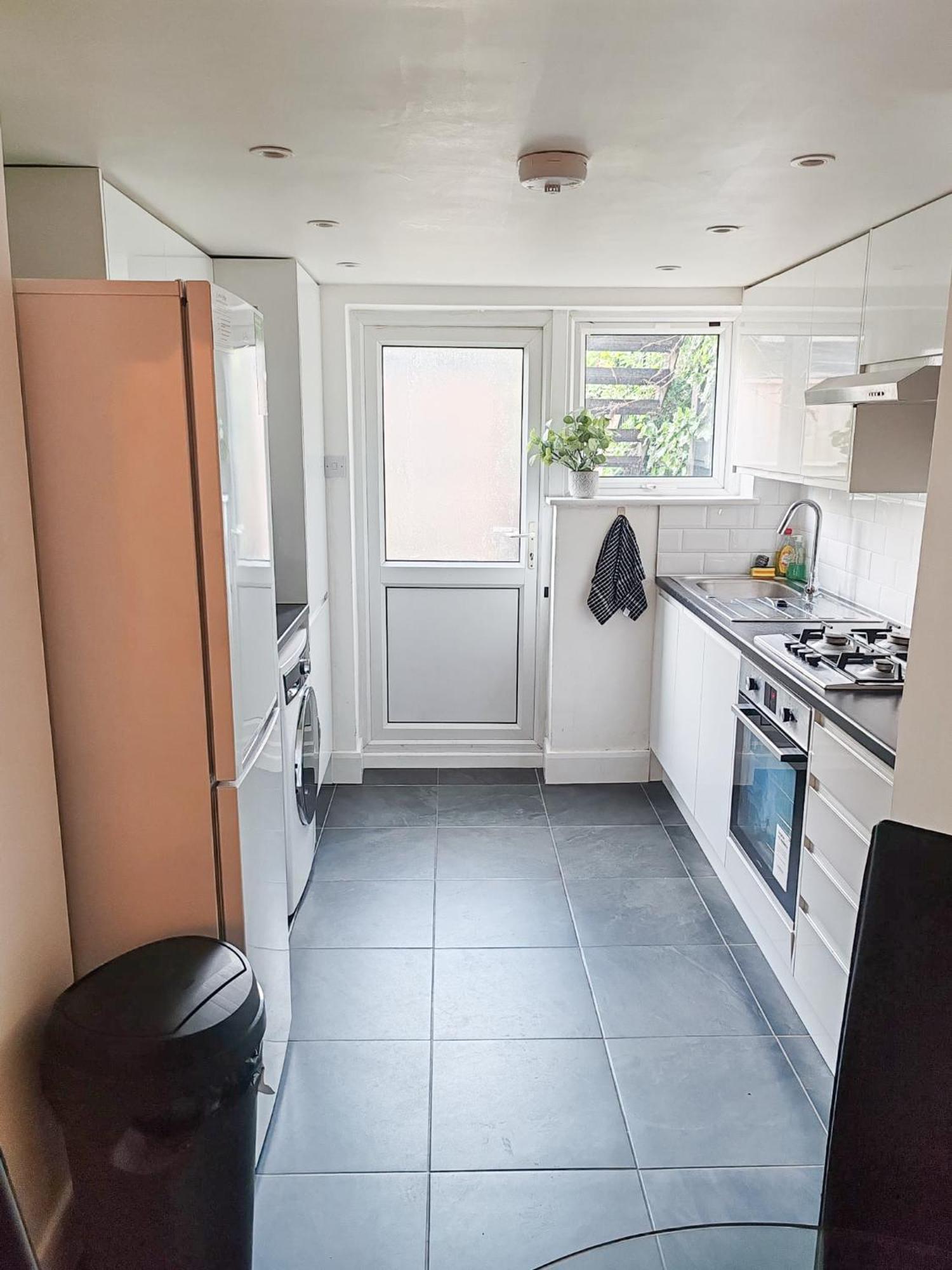 1-Bedroom Flat With Small Garden & Paid Parking In Finsbury Park, Highbury Λονδίνο Εξωτερικό φωτογραφία